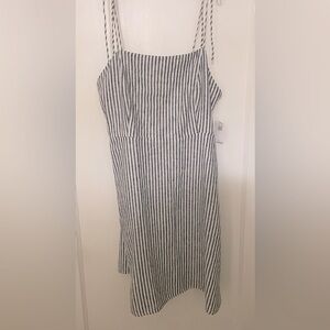 Striped linen dress / Old Navy NWT